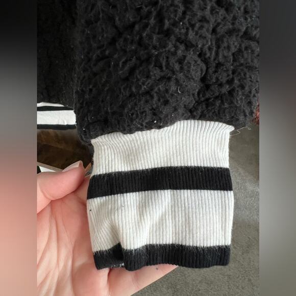 EXPRESS One Eleven Sherpa Fleece Quarter Zip Sweatshirt Varsity Stripe Womens M - Picture 2 of 9